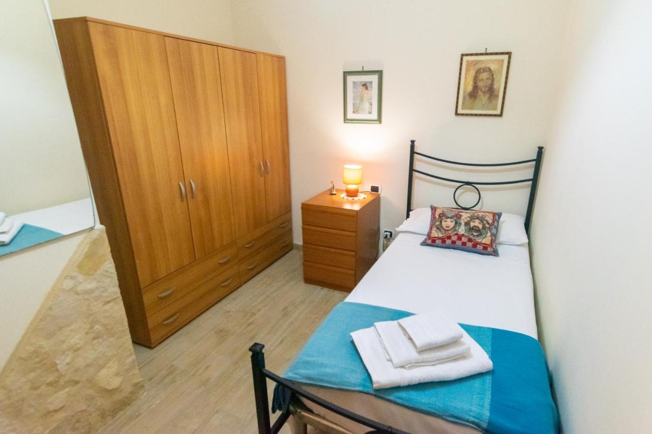 Corallo Holiday House Acitrezza Aci Trezza Exterior foto